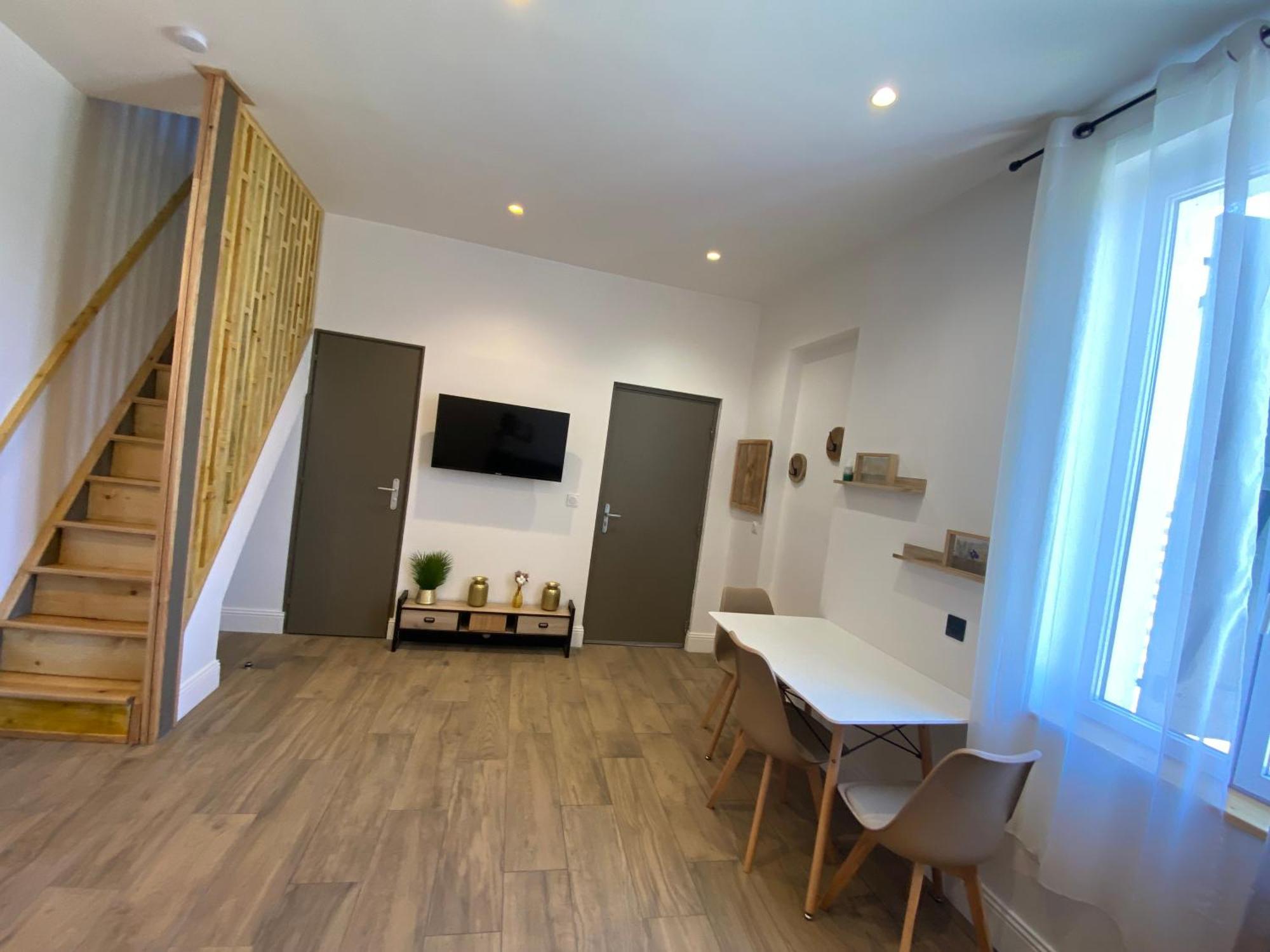 Maison De Ville Fenouillet  Extérieur photo